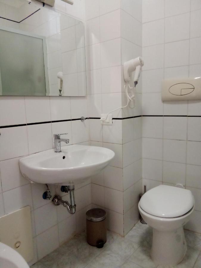Al Crocifisso...Da Nonna Pia Apartamento Salerno Exterior foto